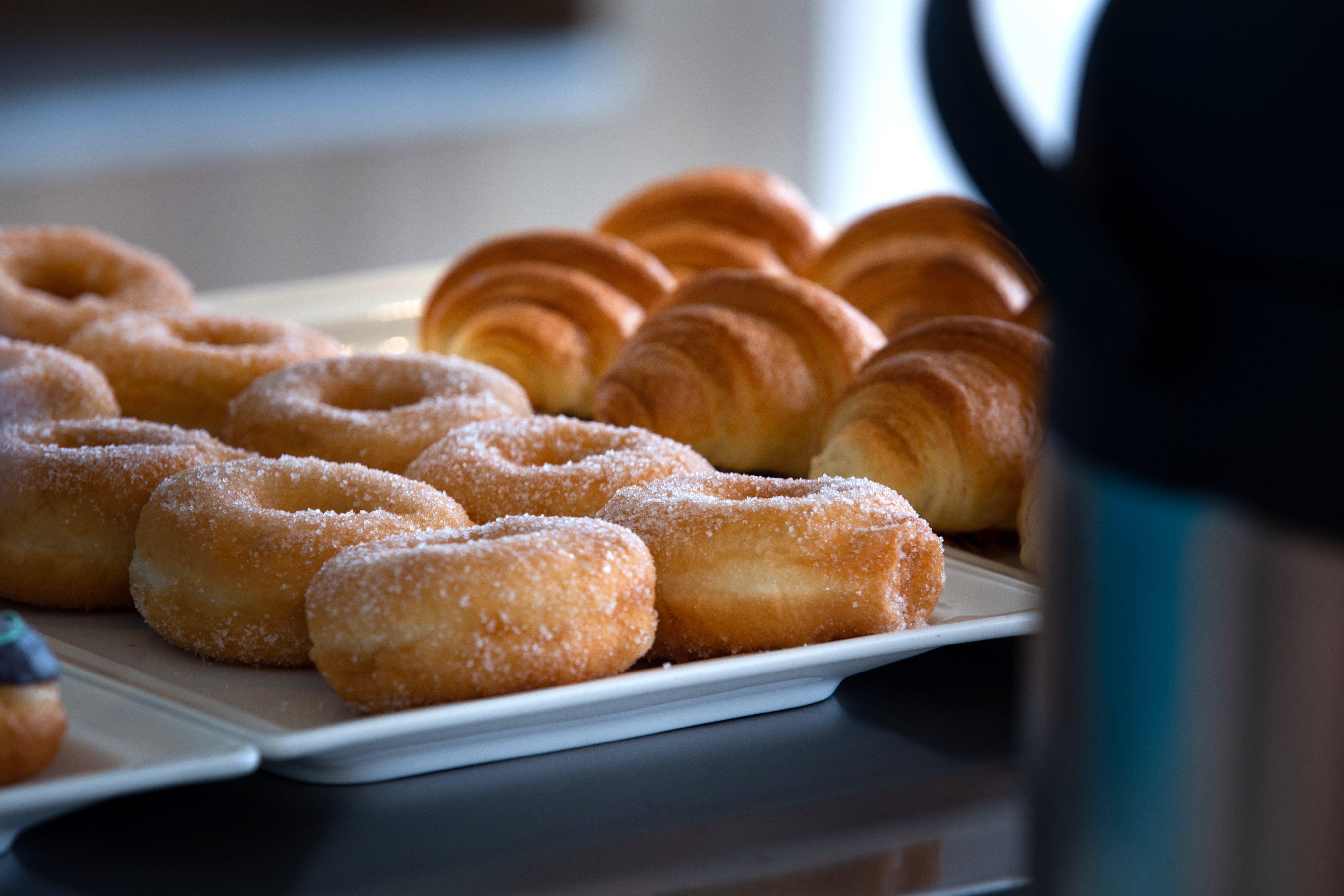 Holiday Inn Bengaluru Racecourse By Ihg Exterior foto Poffertjes