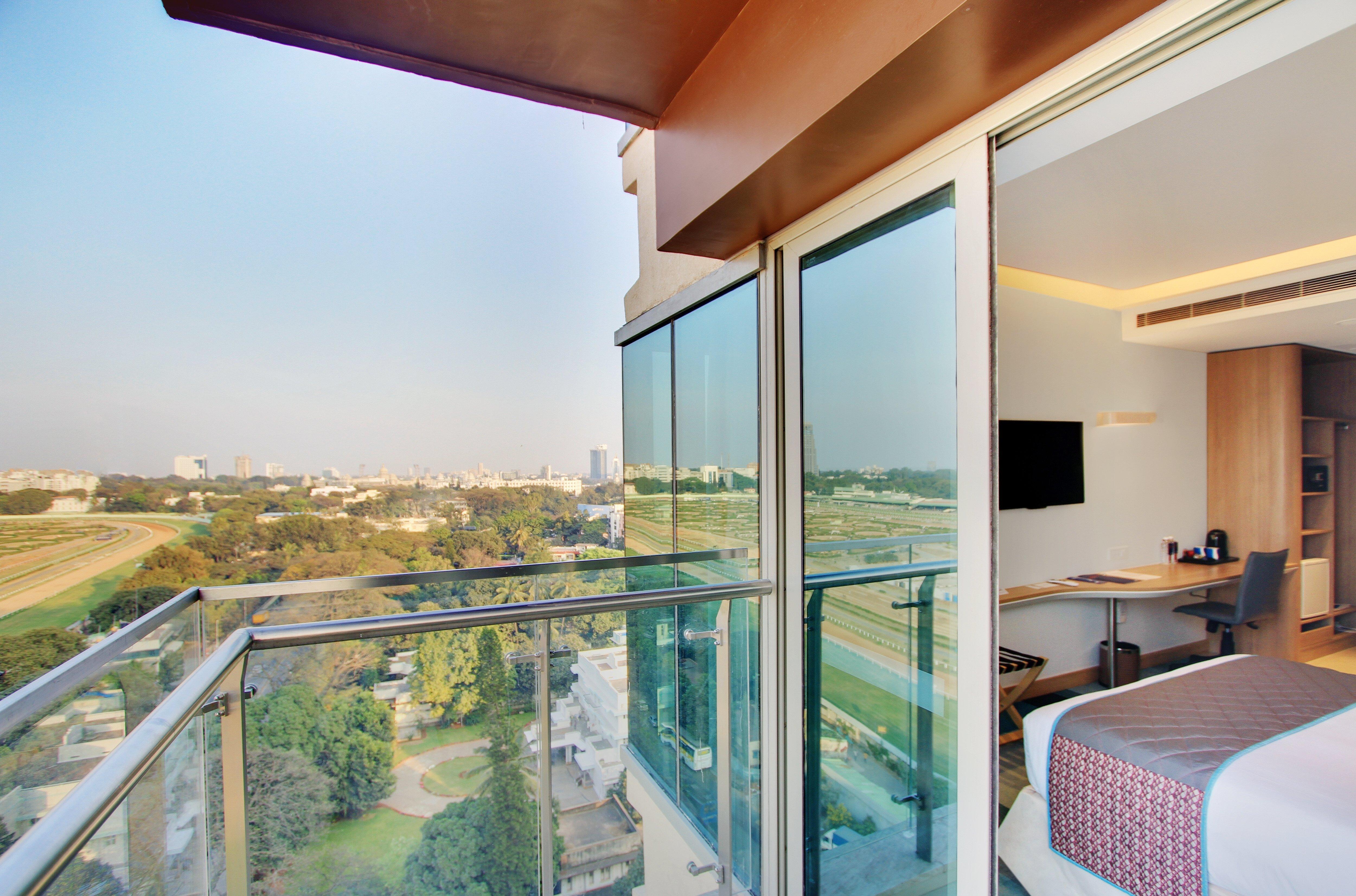 Holiday Inn Bengaluru Racecourse By Ihg Exterior foto A room at the hotel