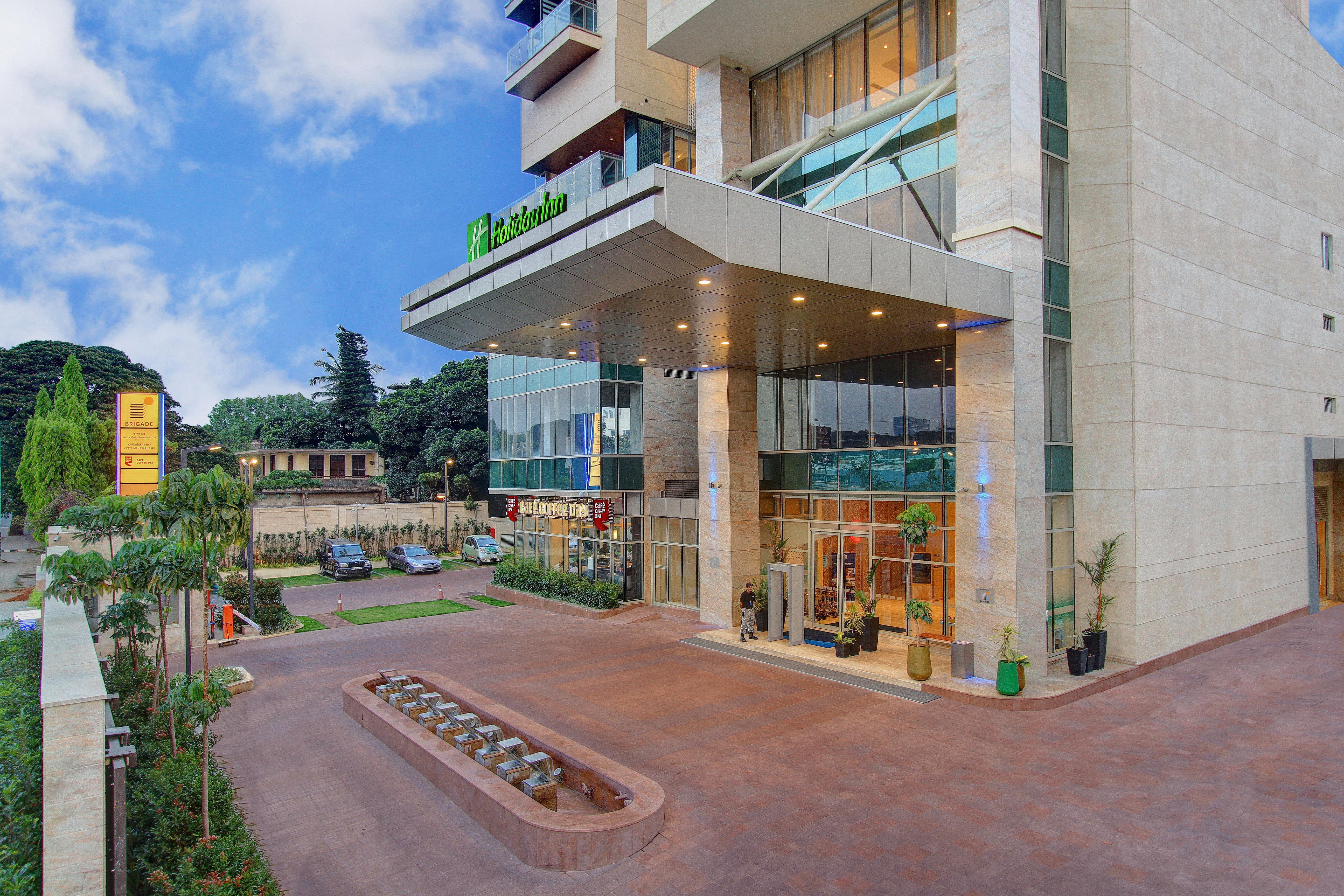 Holiday Inn Bengaluru Racecourse, An Ihg Hotel Exterior foto
