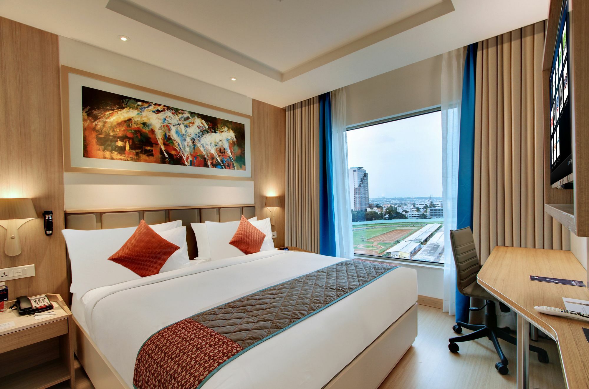 Holiday Inn Bengaluru Racecourse By Ihg Exterior foto A room at the hotel